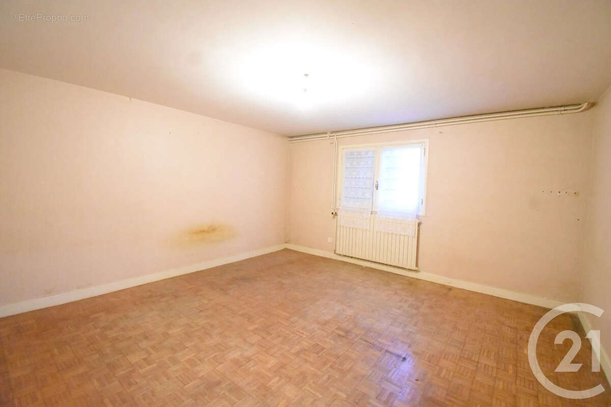 Maison 153 m² à Cusset  - photo 9