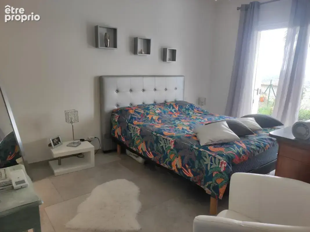 Draguignan,  villa récente RT12  avec un  bel appartement  type 3 +studio - photo 17