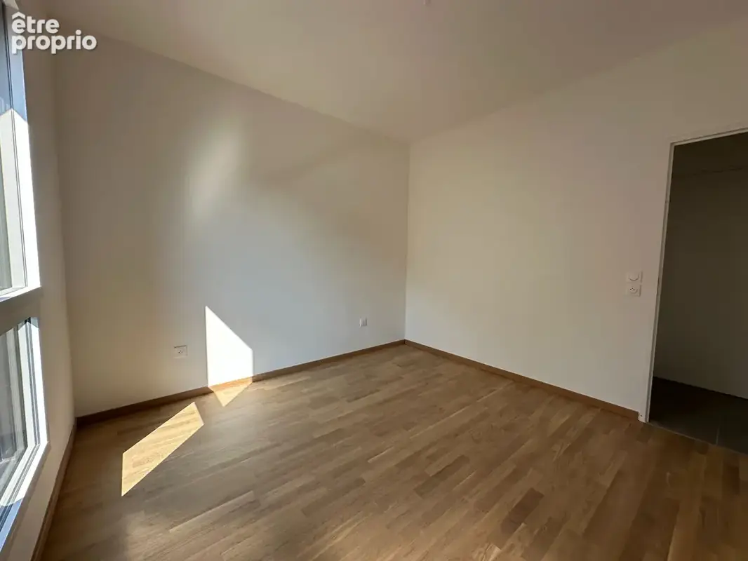 Appartement T3 de 81.67 m² dernier étage - Vue Lac imprenable  - Evian Les Bains - photo 13