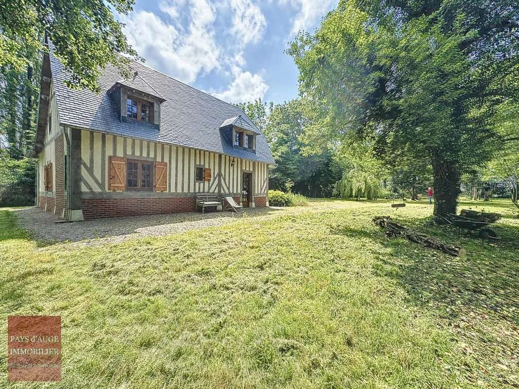 Maison à AVERNES-SAINT-GOURGON