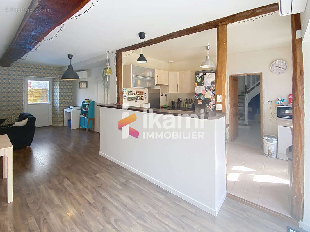 Maison 5 pièce de 125 m2 à Etigny 89510 - photo 5