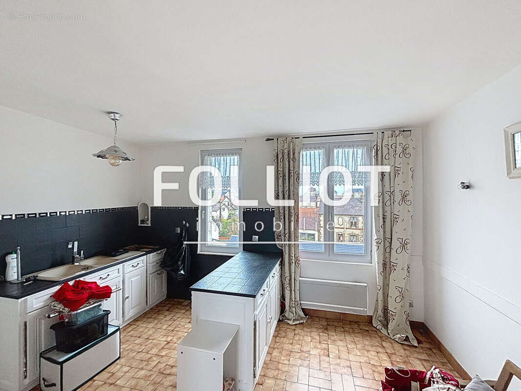 Maison spacieuse 8 pièces à vendre à Dives-sur-Mer - Réf 144418 - photo 10