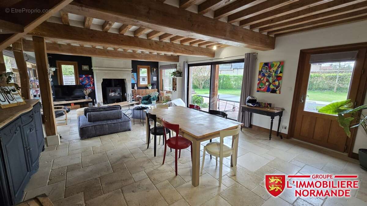 Maison à HONDOUVILLE