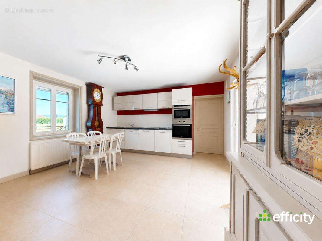 Maison à SAINT-DIDIER-SUR-CHALARONNE