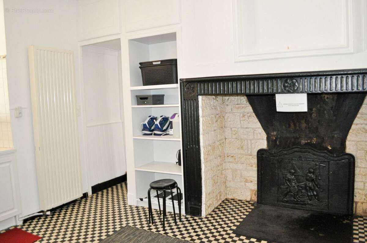 Maison en pierre - 247 m² - 8 chambres - Terrain 2 130 m² - Savignac-les-Églises - photo 11