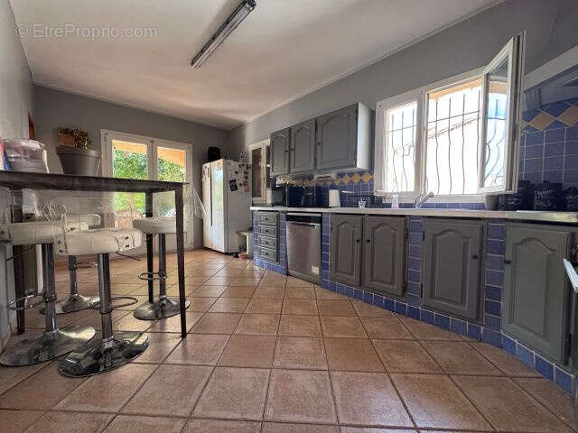 Maison à PEYROLLES-EN-PROVENCE