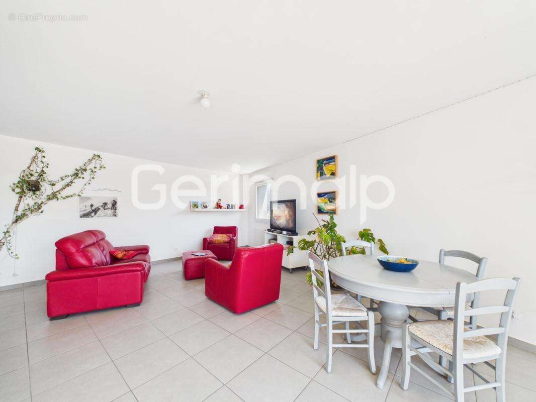 Appartement à CRAN-GEVRIER