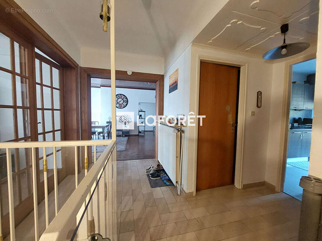 Appartement à AUDUN-LE-TICHE