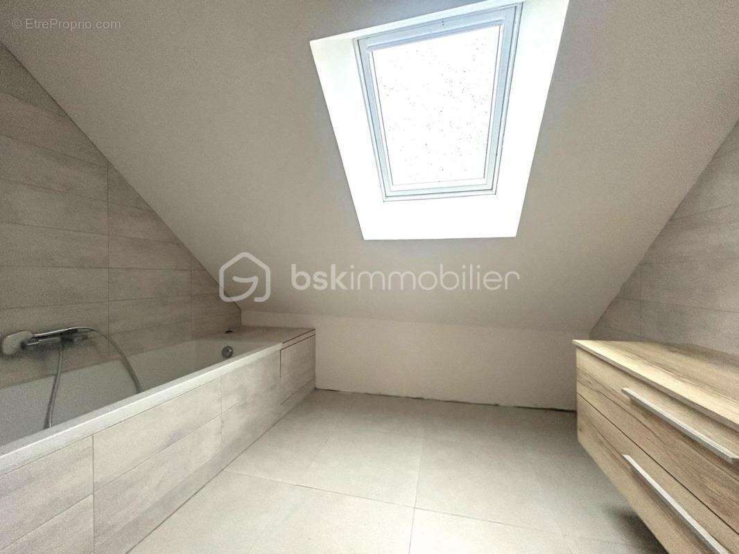 Maison à DONNEMARIE-DONTILLY