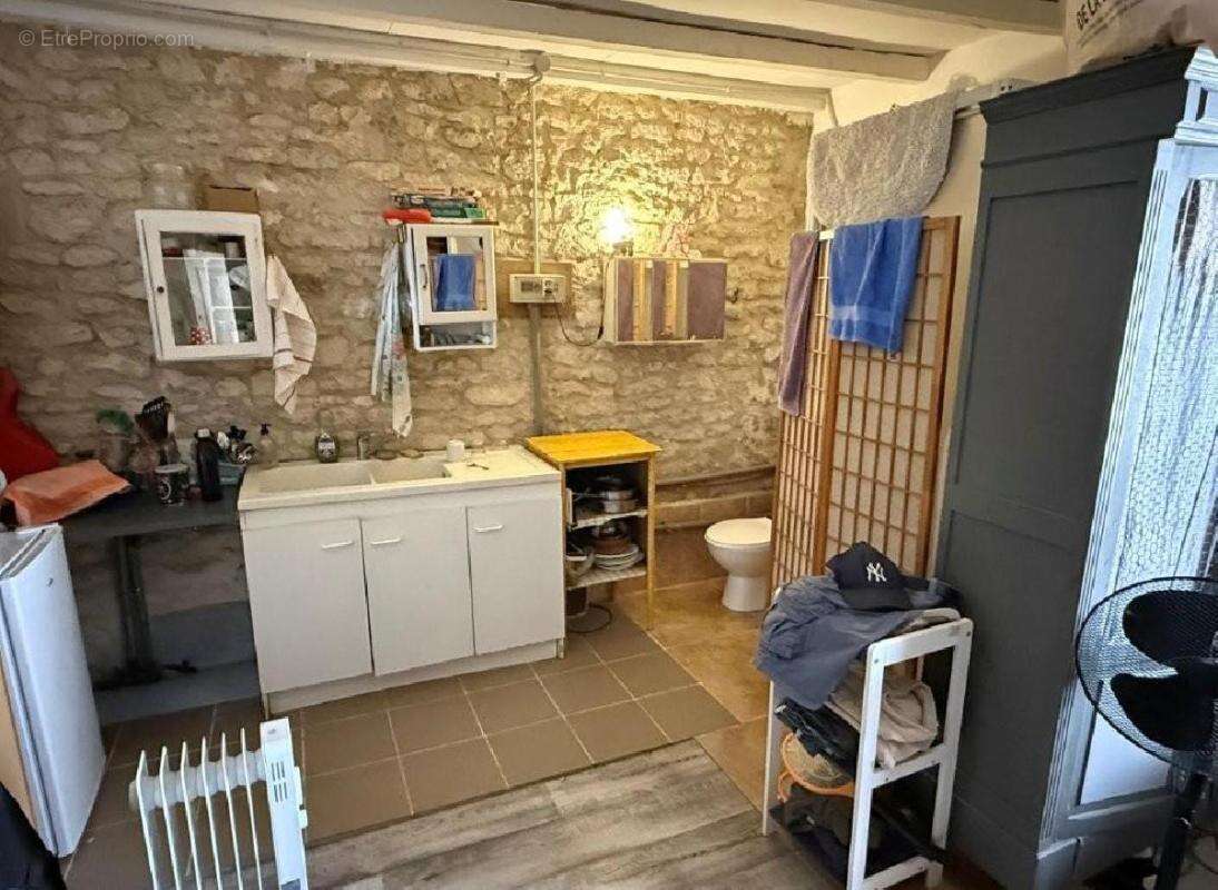 Maison 181 m² à Villefagnan  - photo 4