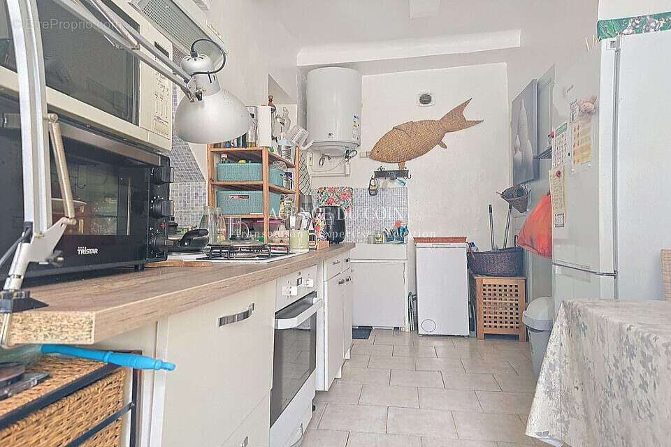 83720 trans en provence Rdc appartement de 53m2 plus cave gr - photo 2