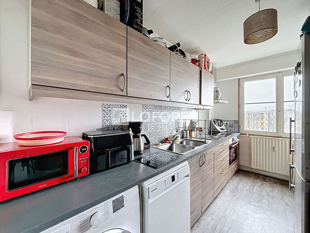 Appartement à SAINT-MICHEL-SUR-ORGE