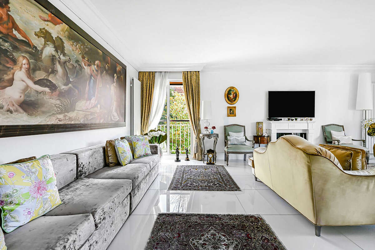 Appartement à SEVRES