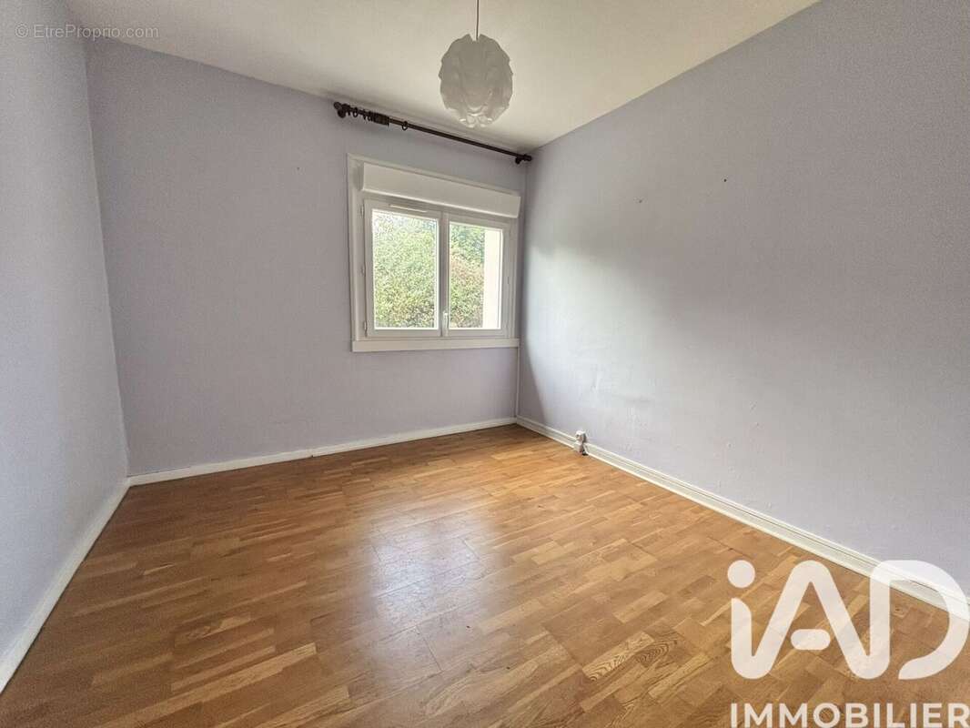 Maison 100 m² à Pessac  - photo 4