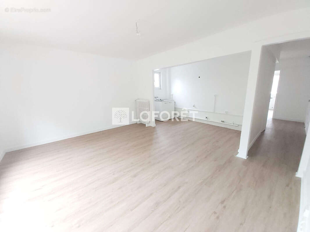Appartement Le Raincy 4 pièce(s) 66 m2 - photo 5