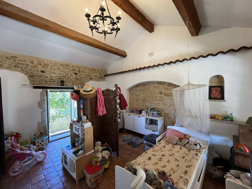 Maison à DOUVILLE