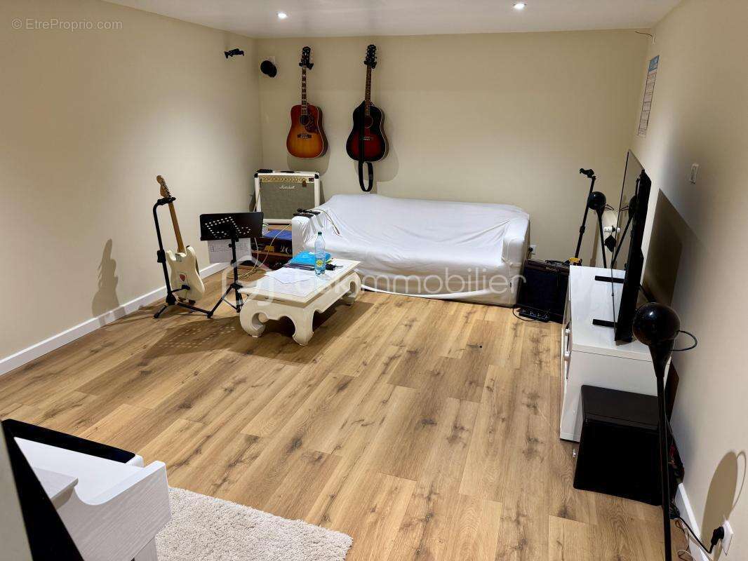 Maison à SIX-FOURS-LES-PLAGES