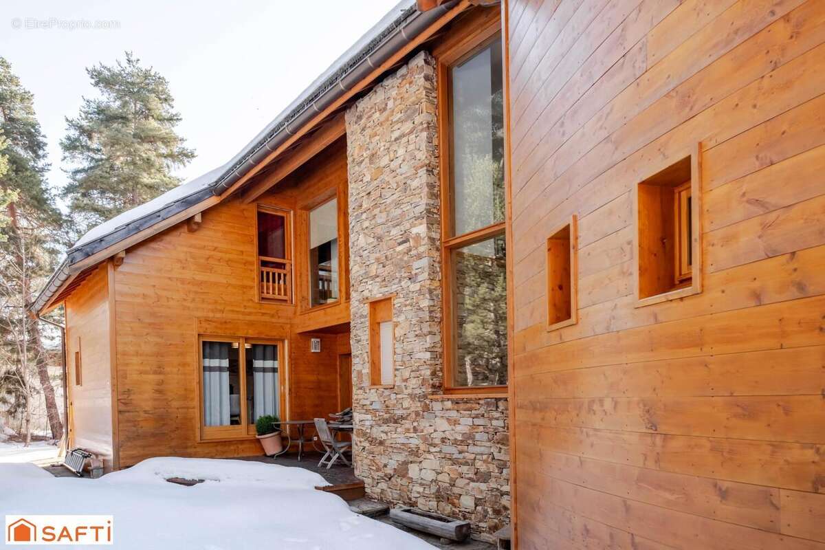 Photo 3 - Maison à LA SALLE-LES-ALPES