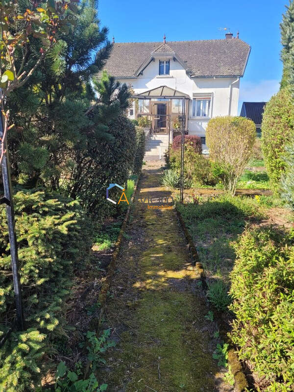 Maison à LUXEUIL-LES-BAINS