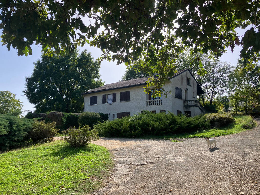 Maison à PUY-L&#039;EVEQUE