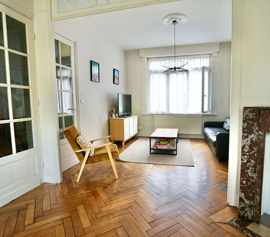 Maison à MARCQ-EN-BAROEUL