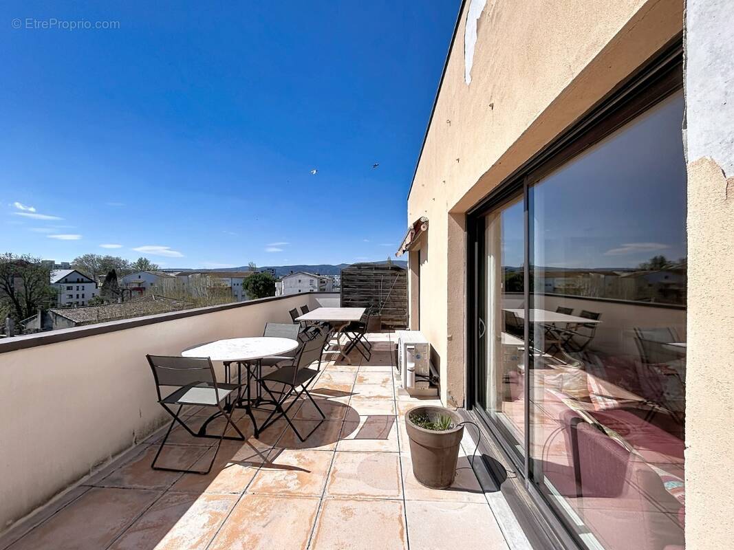 Appartement à MONTELIMAR