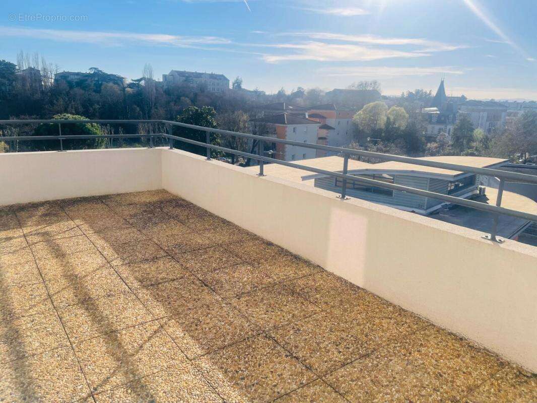 Appartement à ROMANS-SUR-ISERE