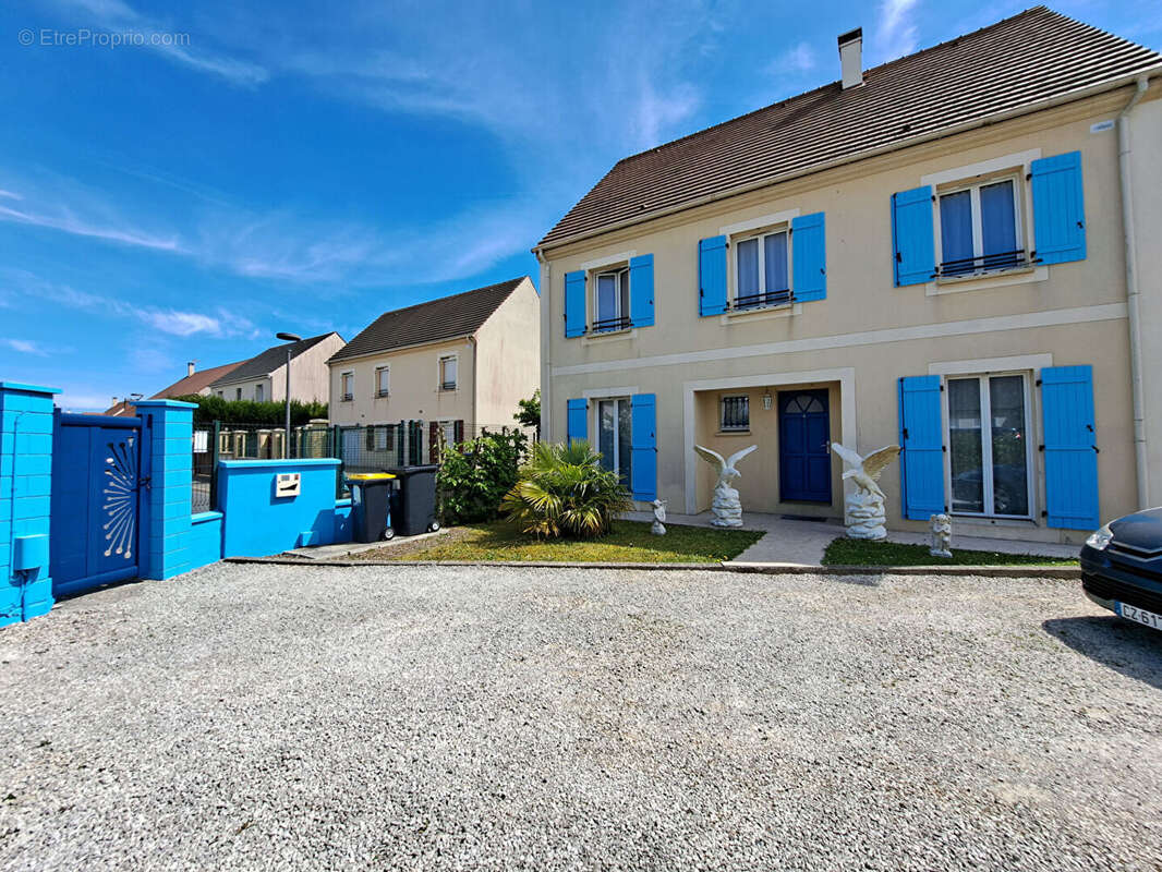 Maison à NEUILLY-EN-THELLE
