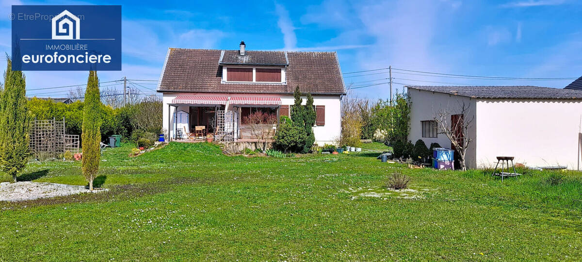 Maison à SAINT-BENOIT-SUR-SEINE