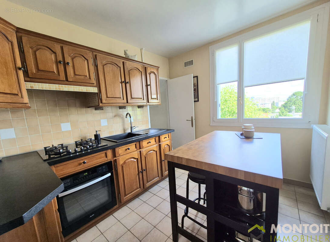 Appartement à THIAIS