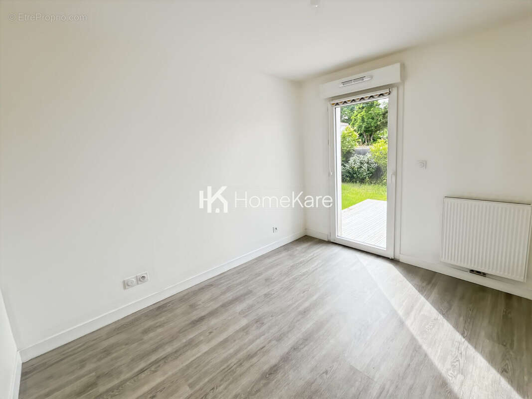Appartement 69 m² à Pessac  - photo 6