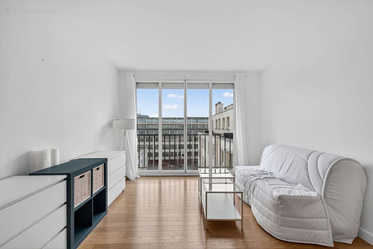 Appartement à PARIS-15E