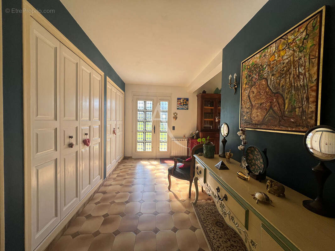 Maison Saint Julien De Chedon - 166 m² - photo 2