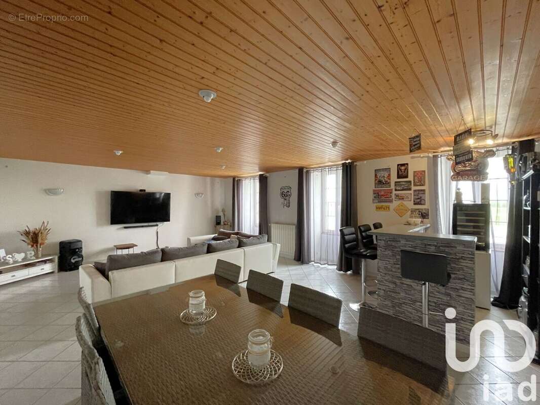 Photo 4 - Maison à LA VALLEE