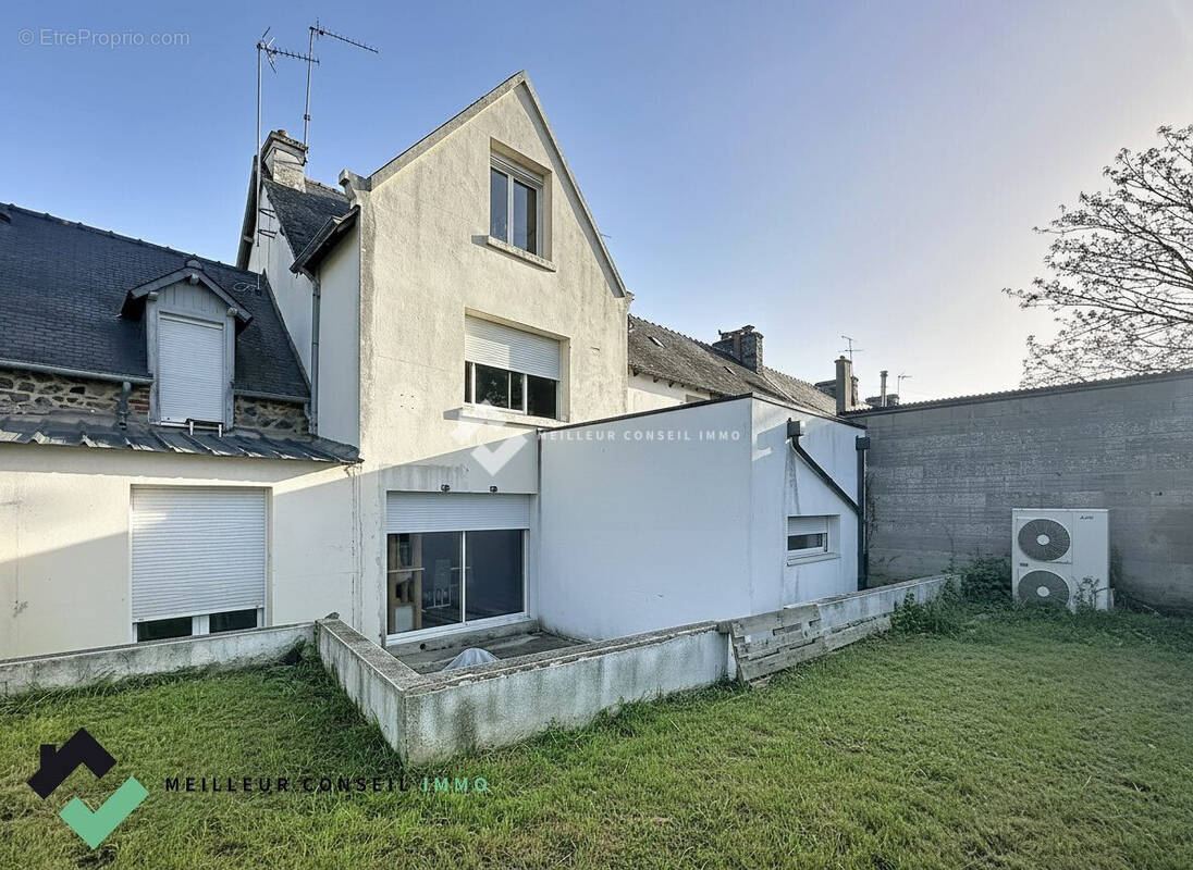 Appartement à YFFINIAC