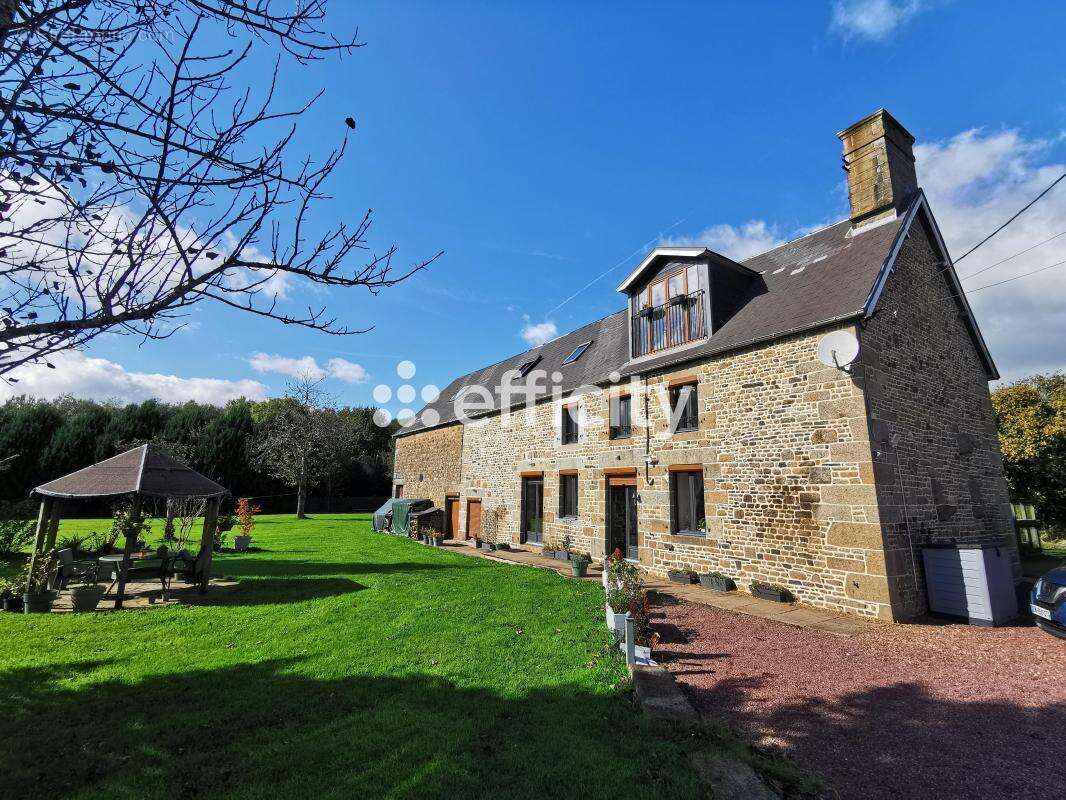 Maison à SAINT-SEVER-CALVADOS