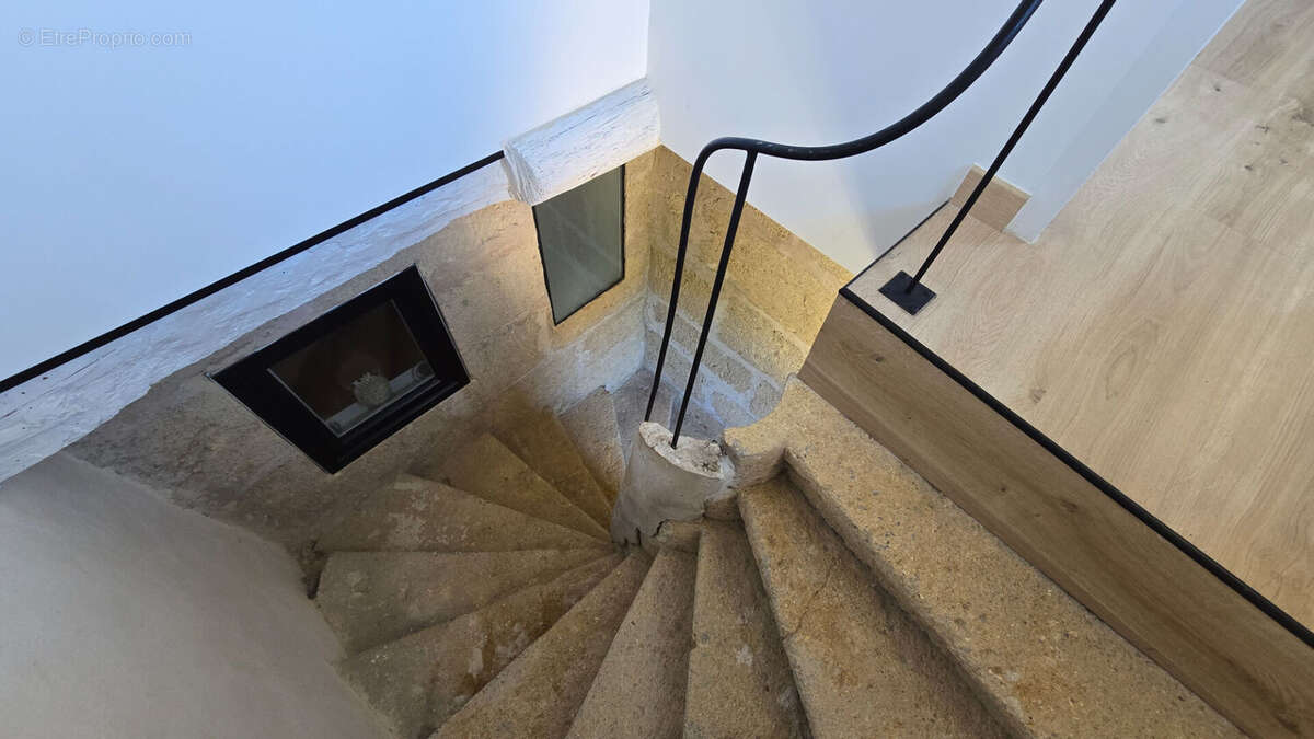 Maison à GRANS