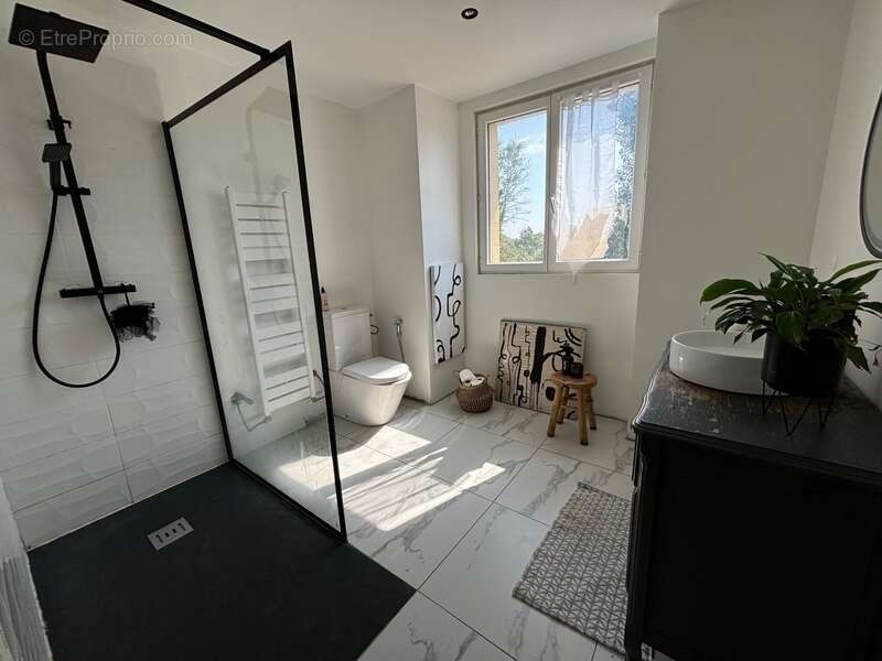 Maison à MOON-SUR-ELLE