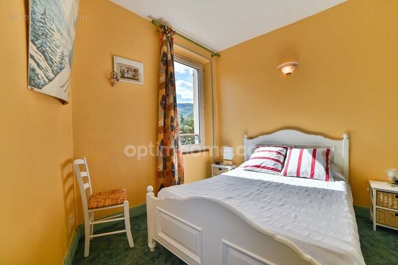 Maison à SAINT-PIERRE-D&#039;ARGENCON