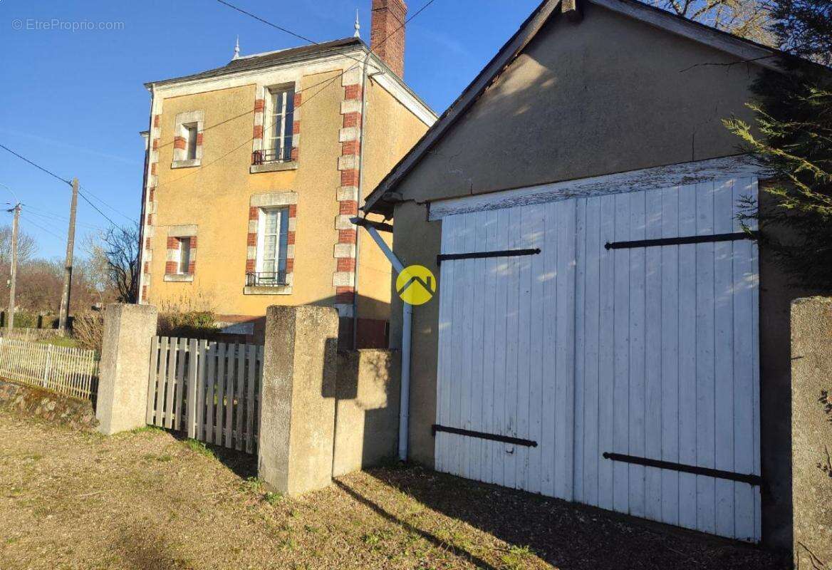 Maison à VAILLY-SUR-SAULDRE