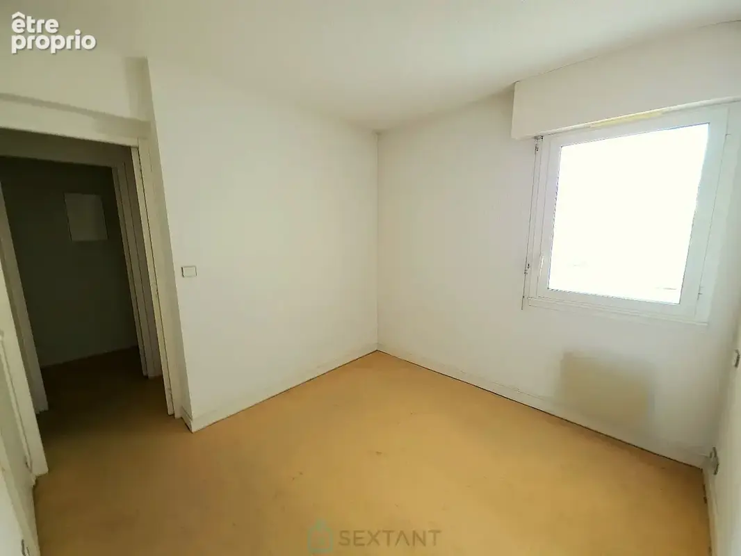 Appartement 81 m², parking, 2 chambres, plage et centre ville - photo 11