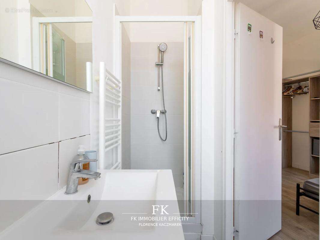 Maison 125 m² à Roubaix  - photo 5