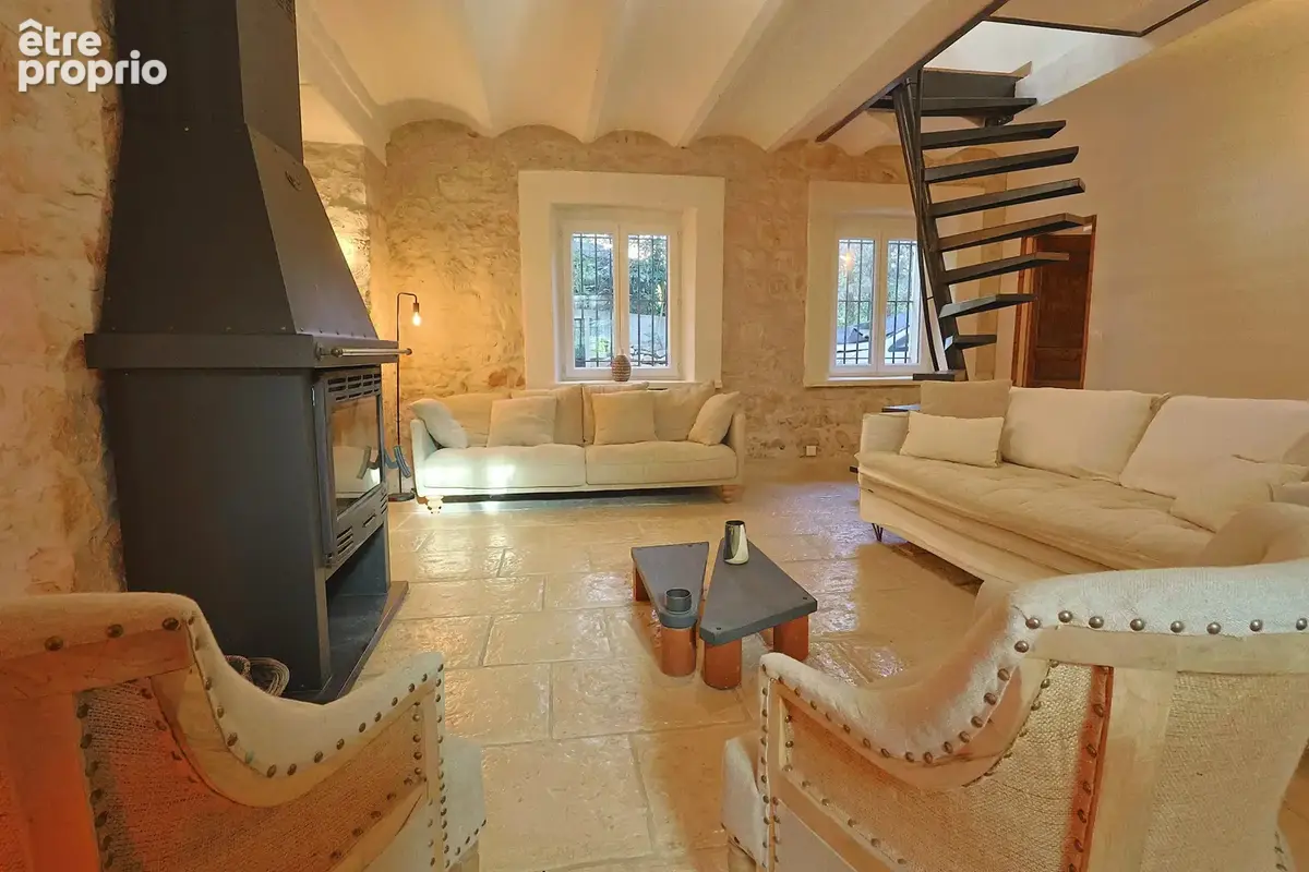 Exclusivité – vallauris – ancienne bergerie rénovée – 193 m² – 5 chambres – piscine - photo 17