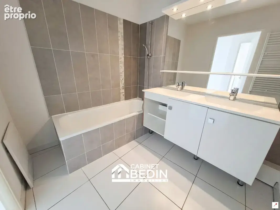 Appartement 4 pièces 92 m² à vendre à Merignac (33700) - photo 3