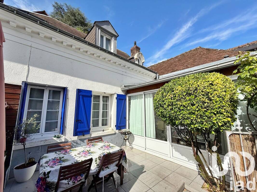 Photo 1 - Maison à ROCHECORBON