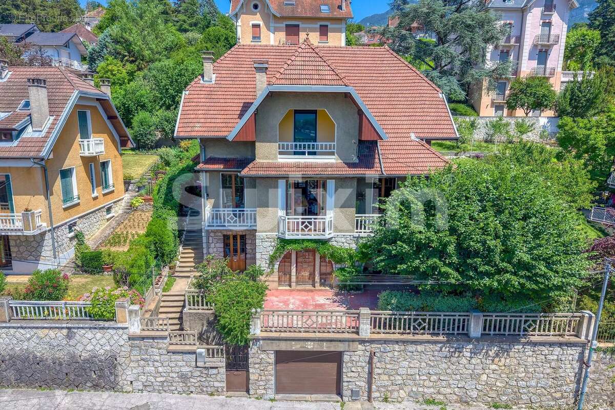 Maison à AIX-LES-BAINS