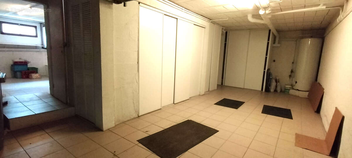 Maison à LA VILLE-DU-BOIS