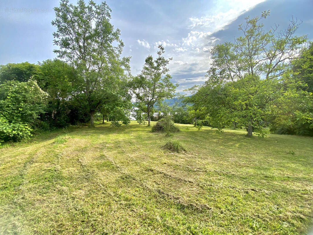 Terrain à PONSAS