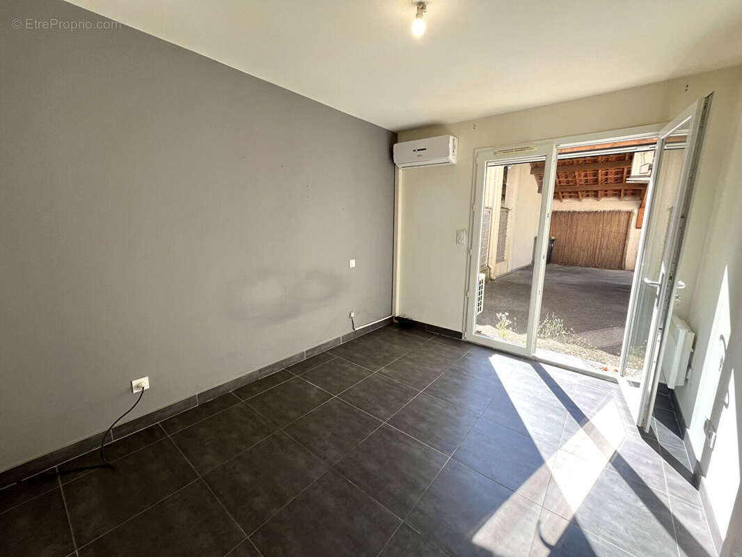 Vacqueyras - maison - garage exterieur - photo 6