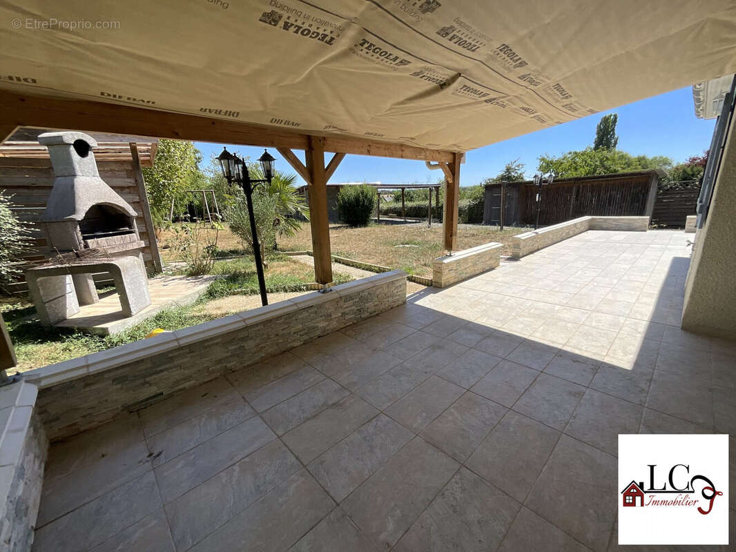 Maison 100 m² à Guerigny  - photo 2